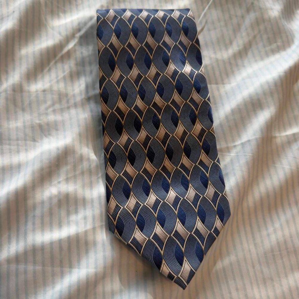 Renzo 100% Silk Blue Geometric Diamond Pattern Necktie  #silk #tie
